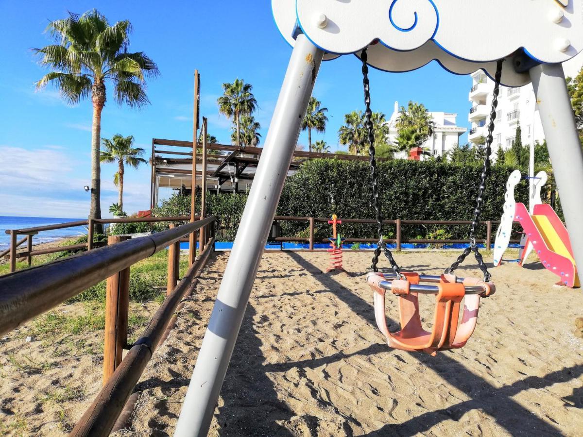Apartamento Mar Azul, Primera Linea De Playa Sitio de Calahonda エクステリア 写真