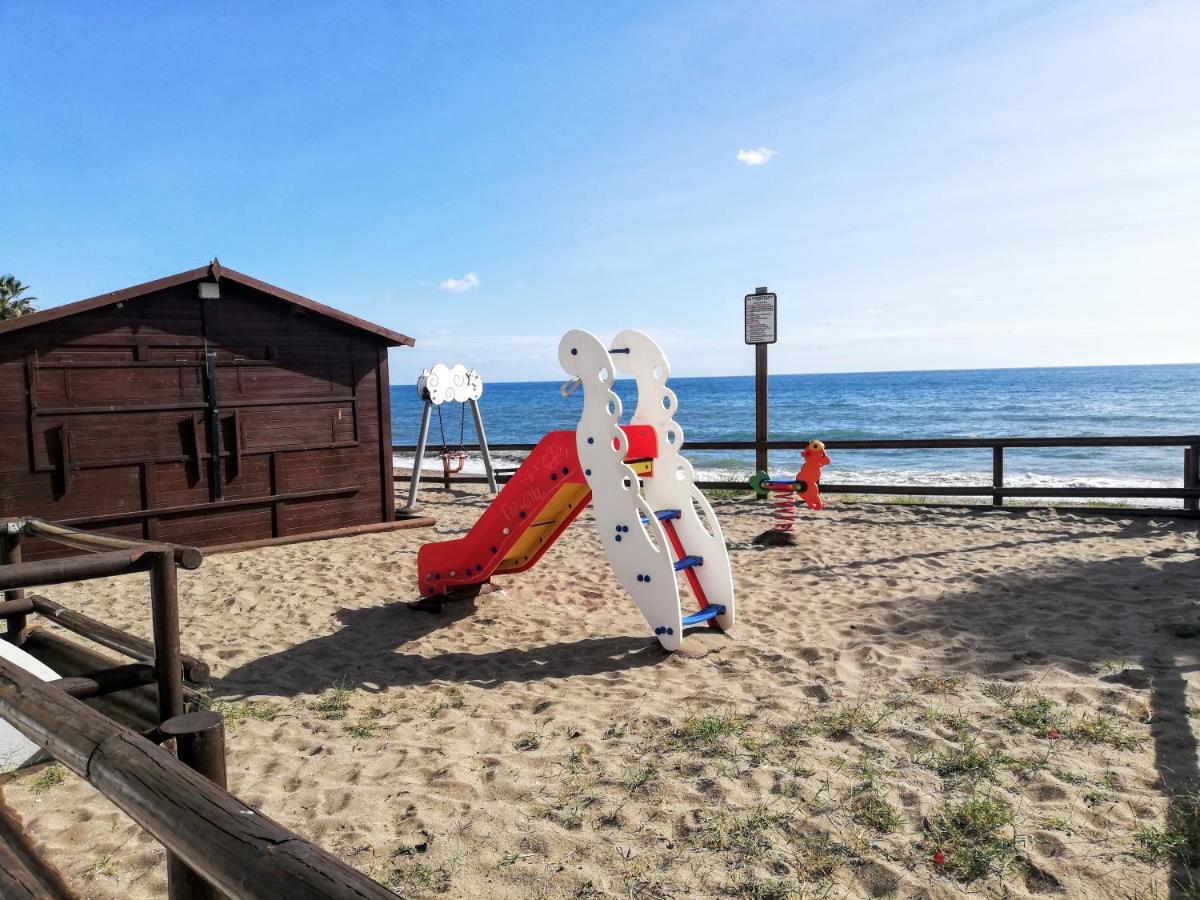 Apartamento Mar Azul, Primera Linea De Playa Sitio de Calahonda エクステリア 写真