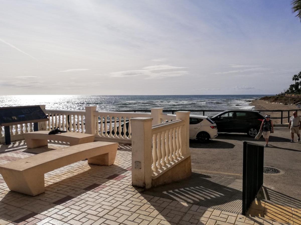 Apartamento Mar Azul, Primera Linea De Playa Sitio de Calahonda エクステリア 写真